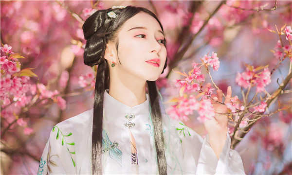 阿克塞试管助孕什么意思｜试管助孕的步骤